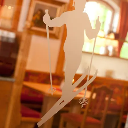Hotell Alpenland 4*