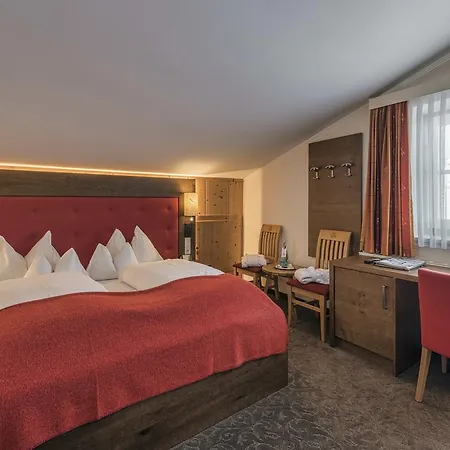 Hotell Alpenland 4*