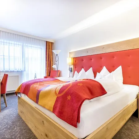 Alpenland Hotel 4*